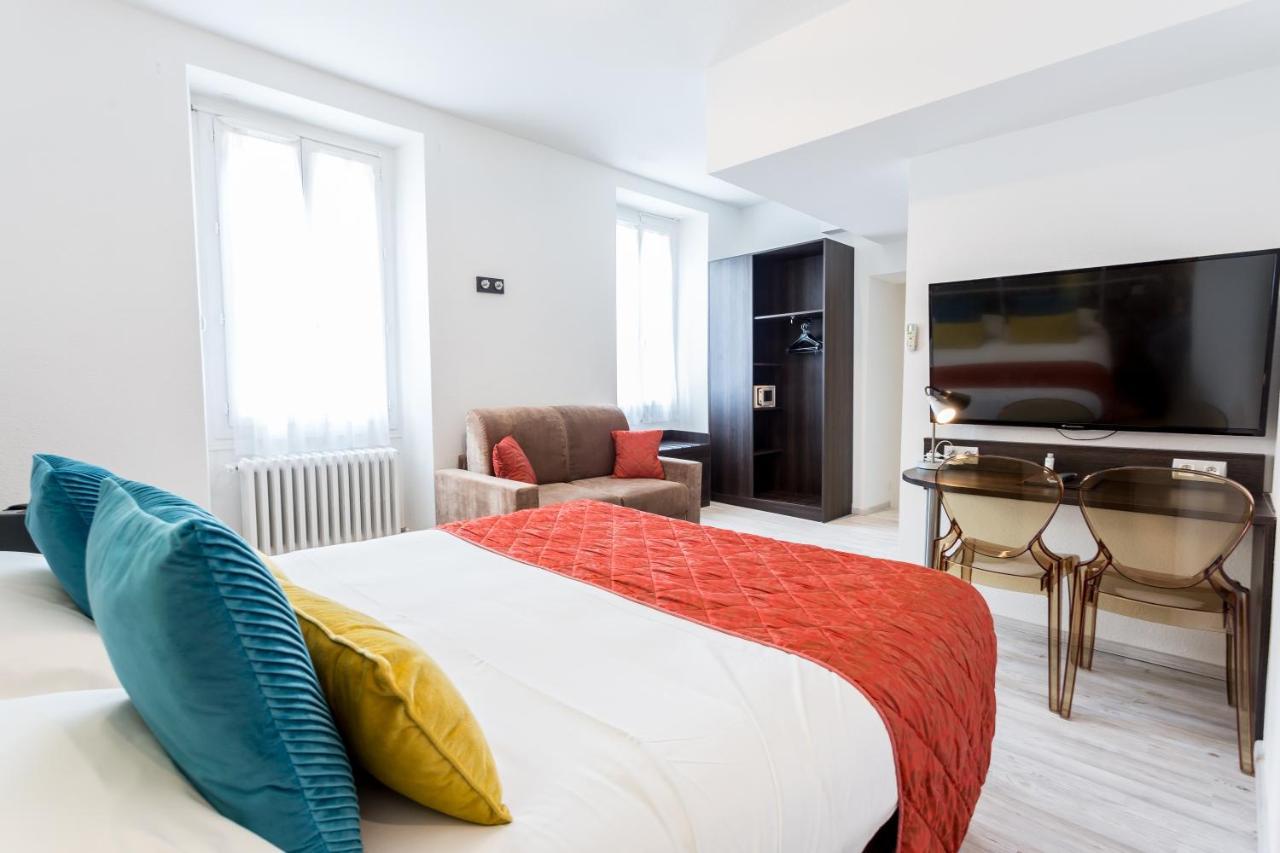 Hotel Le Centre Грама Екстериор снимка