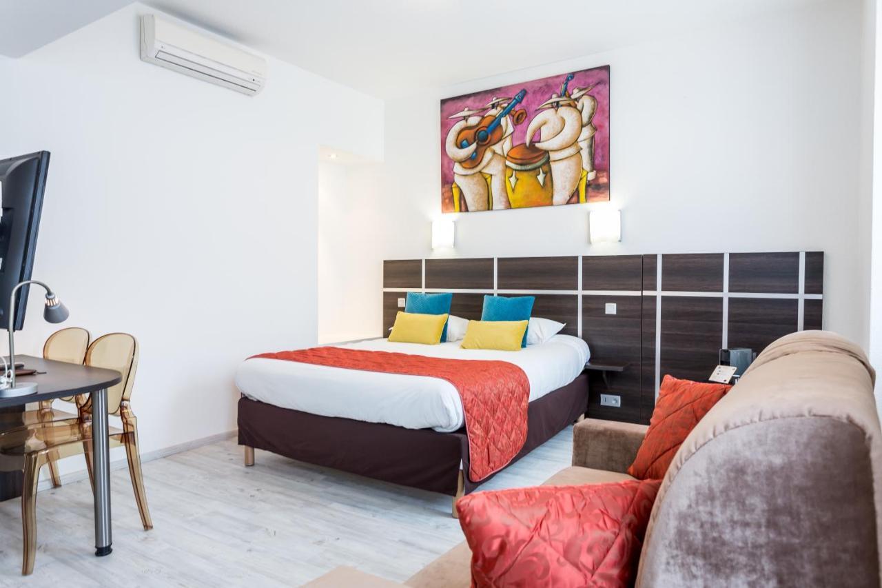Hotel Le Centre Грама Екстериор снимка